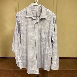 Brooks Brothers Regent Non-Iron Dress Shirt size 16 1/2 - 35